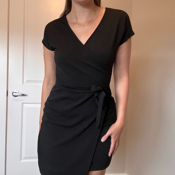 Black Wrap Dress - Picture 4 of 9